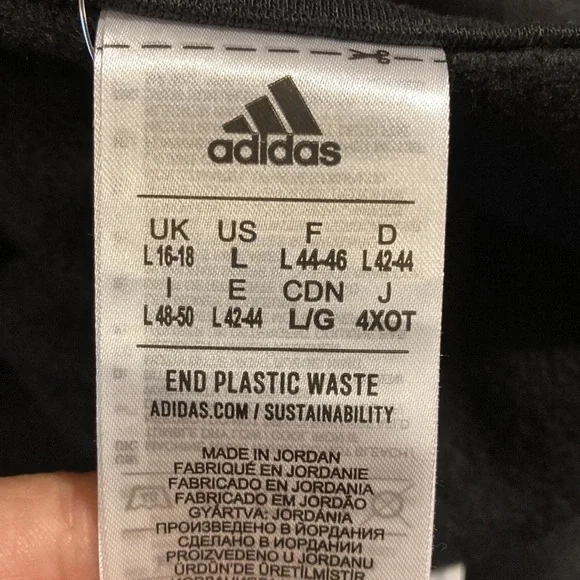 ✨NWT✨ Adidas Crop - Picture 10 of 10